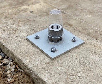 Timber connector base with 39mm Grip Bar Nut